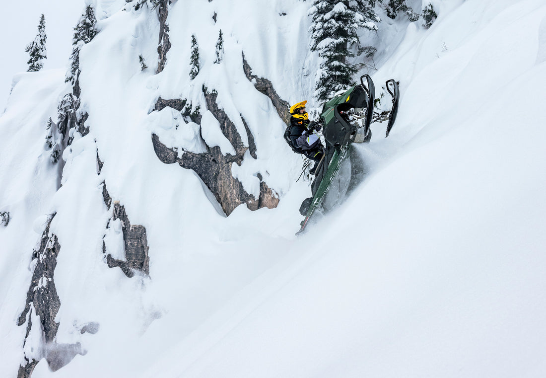 Top Accessories to Keep You Safe on the Trails This Winter